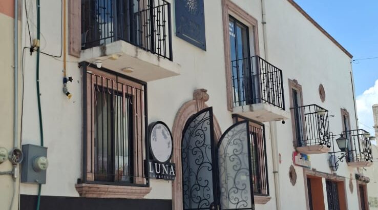ÉXITO GARANTIZADO: EDIFICIO COMERCIAL CÉNTRICO Y DE ALTA VISIBILIDAD